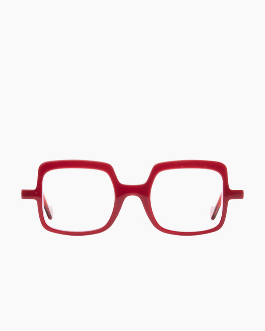 red plastic rectangle eyeglasses by Anne et Valentin model athena, front view, lunettes de vue rectangle couleur rouge