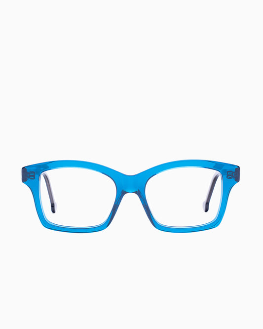 blue plastic butterfly eyeglasses by Marie-Sophie Dion model Giguere, front view, lunettes de vue papillon couleur Bleu