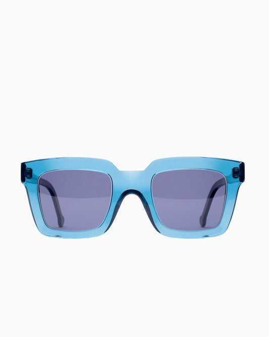 blue plastic rectangle sunglassesby Marie-Sophie Dion model WilkySUN, front view, lunettes de vue rectangle couleur Bleu
