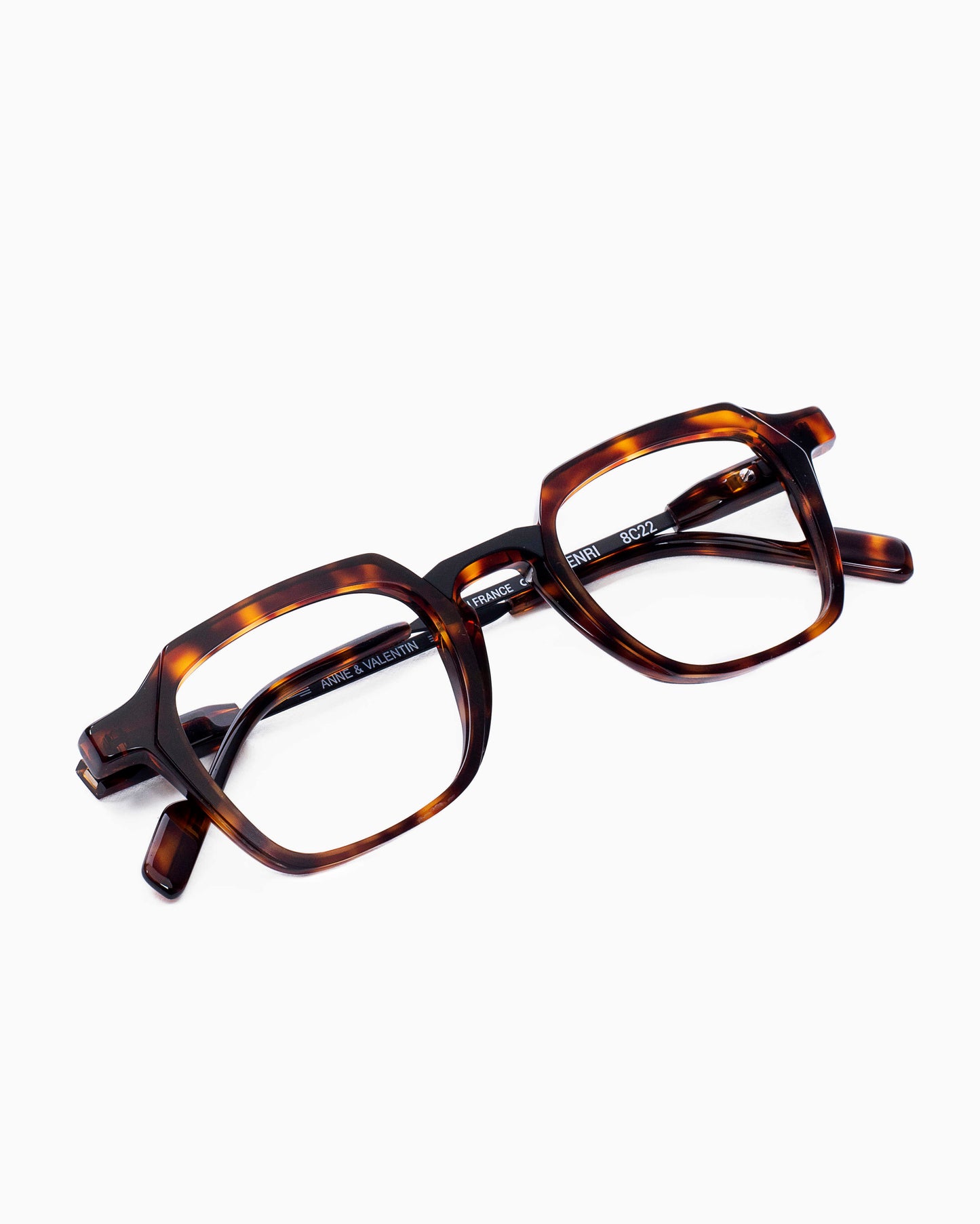 Anne et Valentin - Henri - 8C22 | Bar à lunettes