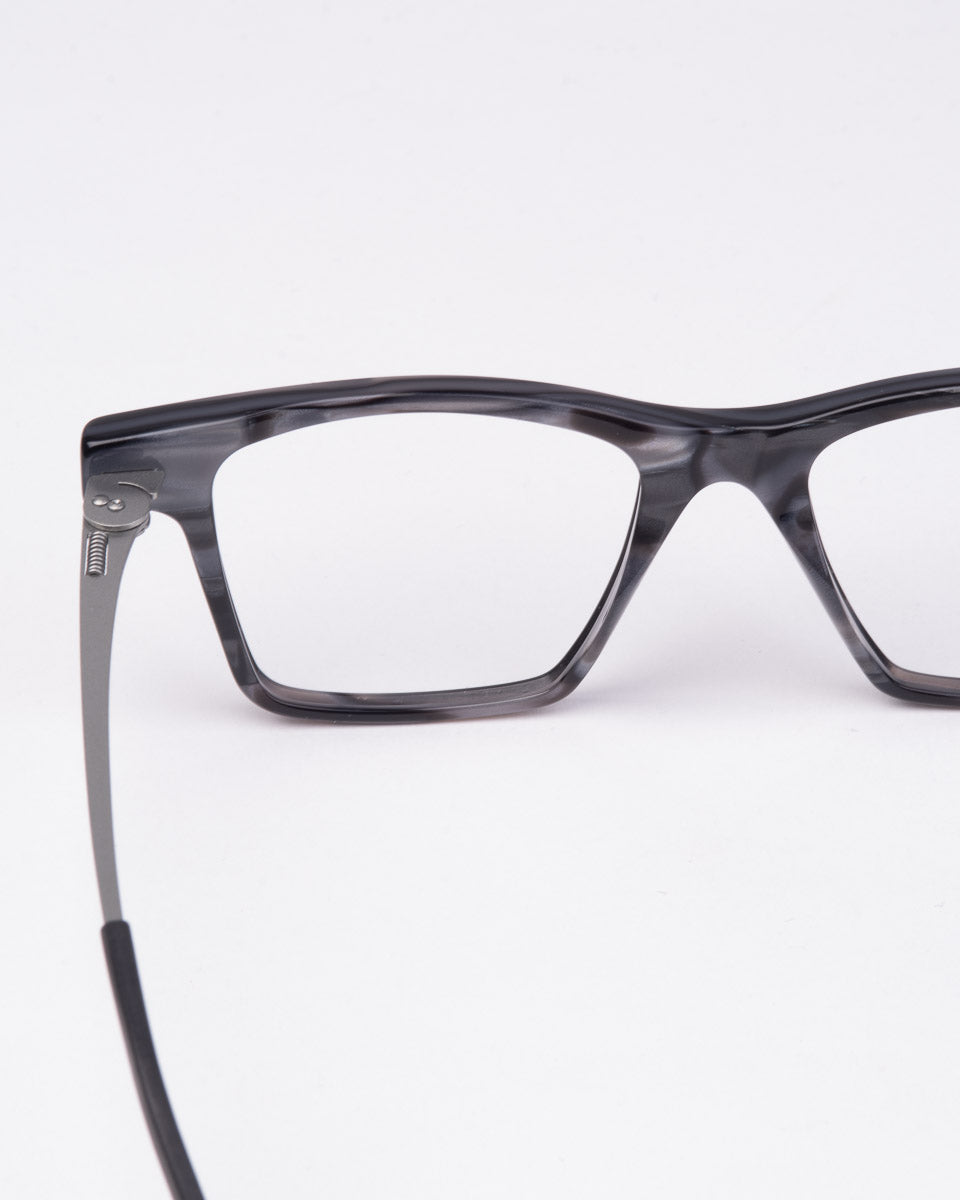 grey plastic rectangle eyeglasses by Theo model Peruna, front view, lunettes de vue rectangle couleur Gris